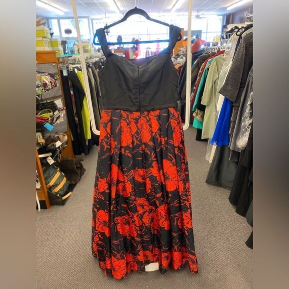 Morrell Maxie Ladies 16 Black & Red Floral Dress Formal - Picture 3 of 3